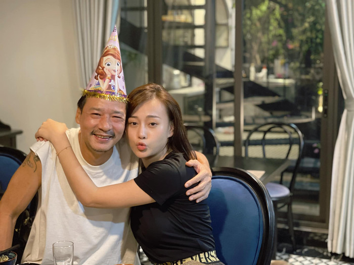 Phương Oanh đón tuổi mới bên gia đình 'Hương vị tình thân', tình thương mến thương với Thu Quỳnh Ảnh 6