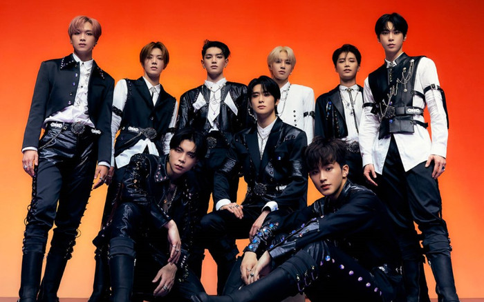Choáng với lượng album Sticker được 'tẩu tán' của NCT 127: 'sương sương' hơn 2.1 triệu bản Ảnh 2