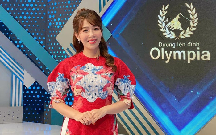 Phản ứng của MC Diệp Chi khi bị hỏi khó chuyện Khánh Vy thế chỗ ở 'Đường lên đỉnh Olympia'? Ảnh 2