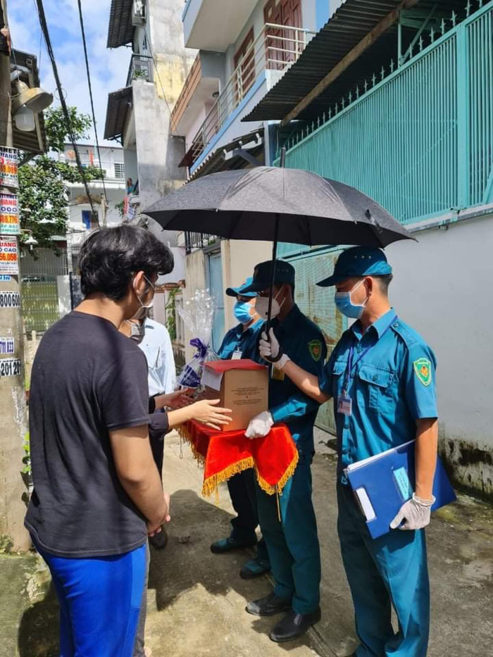 Lễ bàn giao hài cốt ca nhạc sĩ Y Jang Tuyn (Ảnh: FB Song Minh).