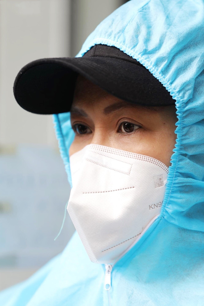 Việt Hương xúc động khi hay tin hài cốt ca sĩ Y Jang Tuyn đã trở về với vợ con.