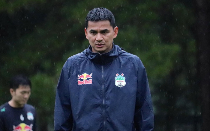 Bầu Đức: HAGL và Kiatisak gắn bó lâu dài để phục vụ khán giả! Ảnh 2