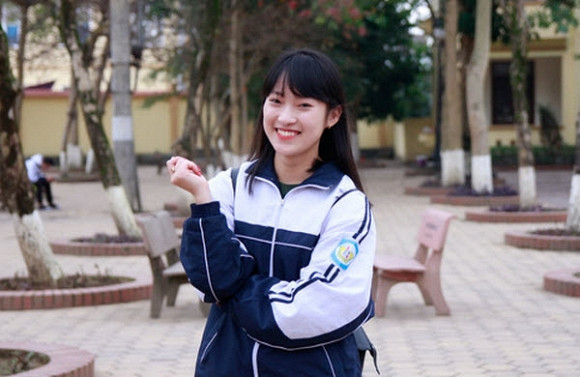 Khánh Vy được biết đến với biệt danh 'Hot girl 7 thứ tiếng'