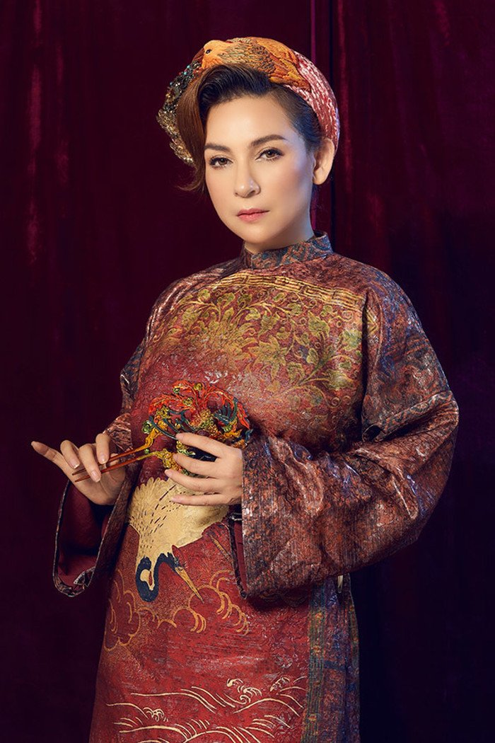 Phi Nhung do chưa ưng ý nên đã hẹn sẽ thu âm bài hát mới này vào dịp khác.