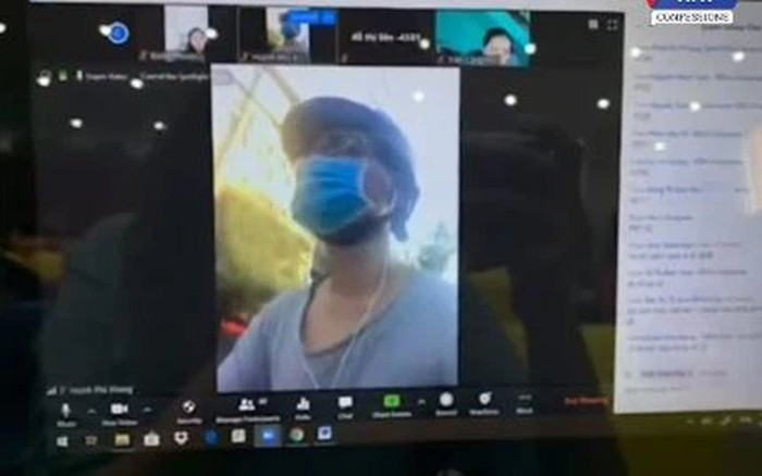 Đang học online thì mẹ nhờ đi chợ, nam sinh có màn xử lý khiến giáo viên và các bạn ngỡ ngàng Ảnh 2