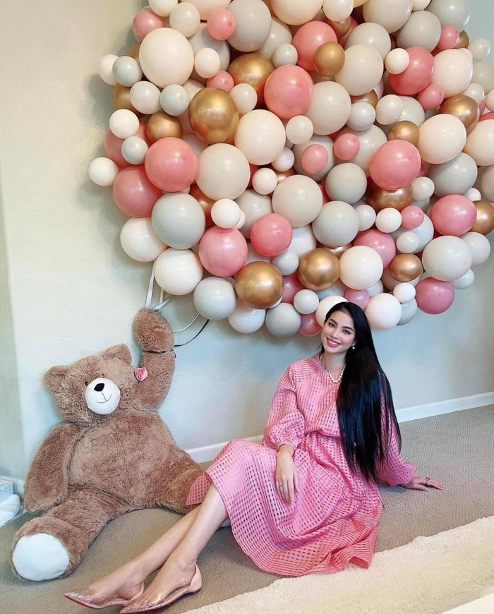 Phạm Hương sống xa hoa, sang chảnh... 