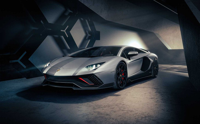 Thành viên Gia Lai Team sắm siêu xe Aventador Ultimae giá hơn nửa triệu đô la Mỹ Ảnh 2