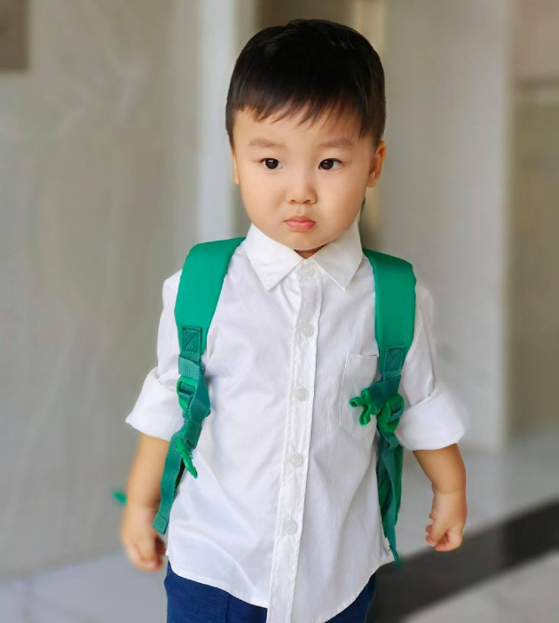 Hòa Minzy đã từng lên tiếng khi bị cộng đồng mạng nhắc nhở 'khoe' con quá nhiều.