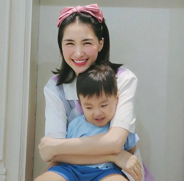 Hòa Minzy không muốn bé Bo theo nghệ thuật, tiết lộ định hướng tương lai cho 'trai cưng' Ảnh 5