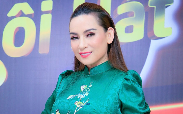 Phi Nhung: Ngôi sao nhân hậu, quên thân mình giúp người và hành trình chiến đấu không bỏ cuộc với Covid Ảnh 2