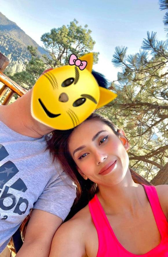 Võ Hoàng Yến khoe ảnh tình cảm bên chồng sắp cưới.