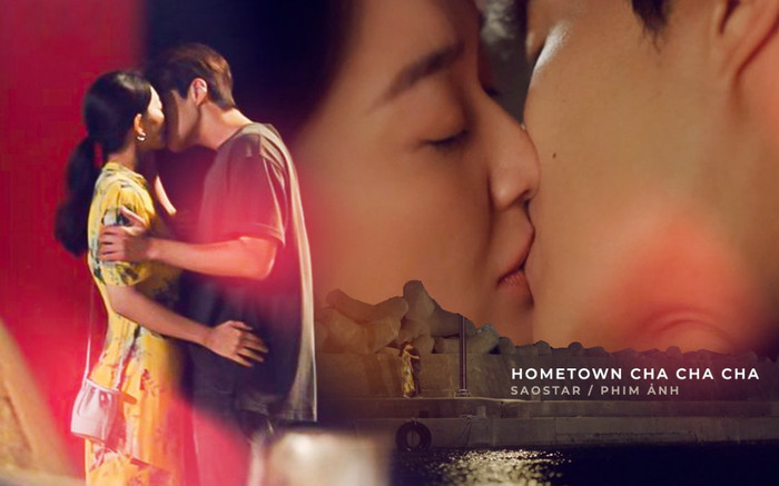 Kim Seon Ho và Shin Min Ah trao nhau nụ hôn ngọt lịm, giúp rating phim 'Hometown Cha-Cha-Cha' chạm nóc Ảnh 2