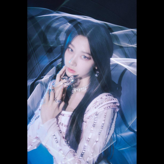 aespa gây sốt với clip 'biến hình', dân mạng cảm thán: 'Không khác gì tiên nữ' Ảnh 10