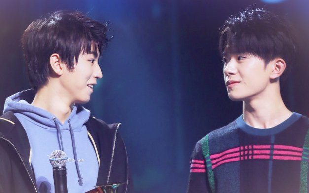 Ủng hộ phim của Thiên Tỉ, Vương Tuấn Khải bị fan em út TFBoys mỉa mai, chê không có phim nào được ra mắt Ảnh 2