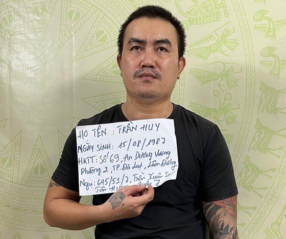 Đối tượng Trần Huy