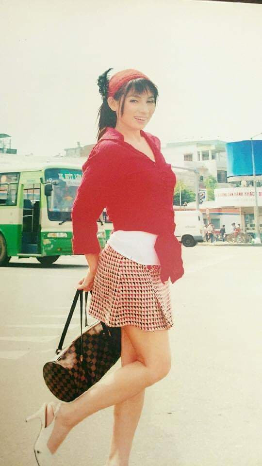 Thân hình thời xưa của giọng ca Bolero rất nuột nà