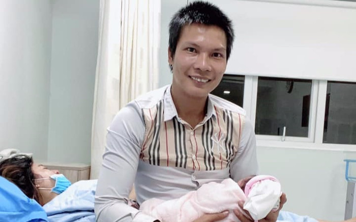 Vợ hạ sinh con đầu lòng, Lộc Fuho chính thức lên chức bố Ảnh 2