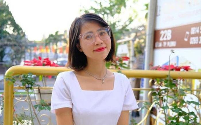 YouTuber Thơ Nguyễn 'chơi lớn', chi trăm triệu mua xe tặng mẹ để chở phân cho rẫy Ảnh 1