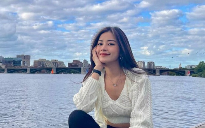 Vừa đặt chân đến xứ cờ hoa, Chi Pu đã check-in lia lịa các điểm ăn chơi, du lịch nổi tiếng Ảnh 2