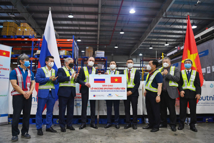 Buổi lễ giao nhận lô vaccine Sputnik V ngày 29-9.