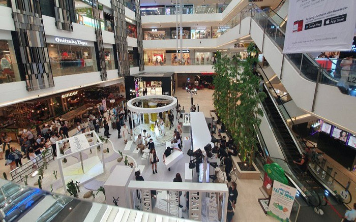 Họp báo công bố Chỉ thị của TP HCM: Những loại hình dịch vụ được hoạt động trở lại từ 1/10 Ảnh 2