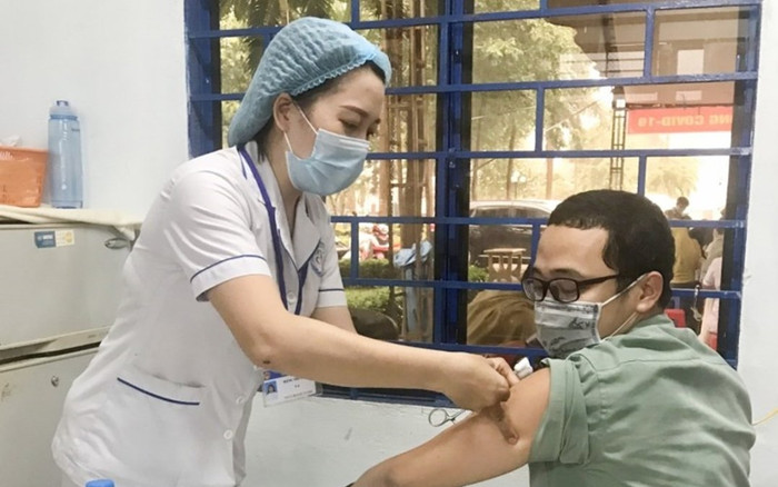 TP.HCM: Những đối tượng nào được ưu tiên tiêm vaccine sau 30/9 Ảnh 2