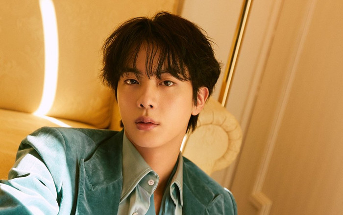 Bận rộn lịch trình nhóm, anh cả BTS tranh thủ 'đánh lẻ' đi hát nhạc phim mới Ảnh 2