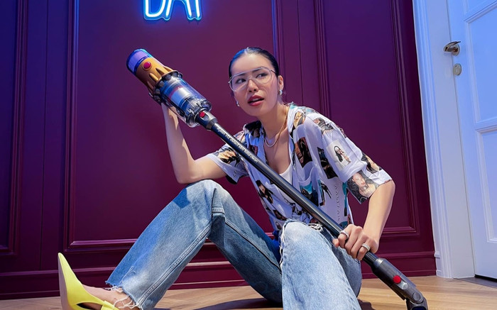 Minh Tú gây 'bão' với bộ ảnh ở nhà vẫn xịn, F5 bản thân sau thời gian giãn cách Ảnh 2