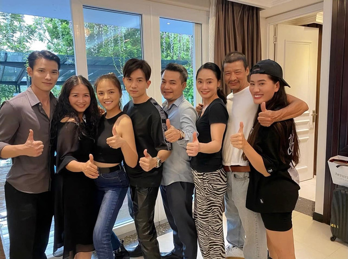 'Hương vị tình thân' chính thức đóng máy sau 10 tháng quay phim: 'Mục tiêu duy nhất là vừa lòng khán giả' Ảnh 10