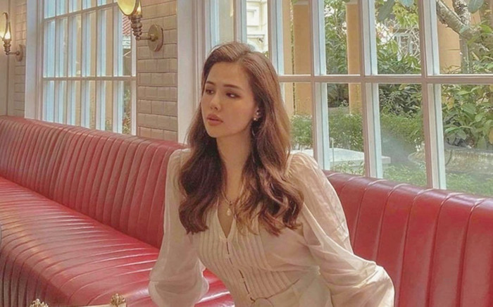 Làm dâu hào môn, Phanh Lee khoe vóc dáng nuột nà đến khó tin sau 2 tháng sinh em bé đầu lòng Ảnh 2