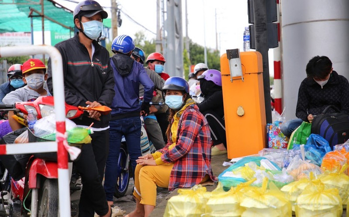 Khu cách ly ở miền Tây quá tải khi người dân từ TP.HCM đổ về Ảnh 2