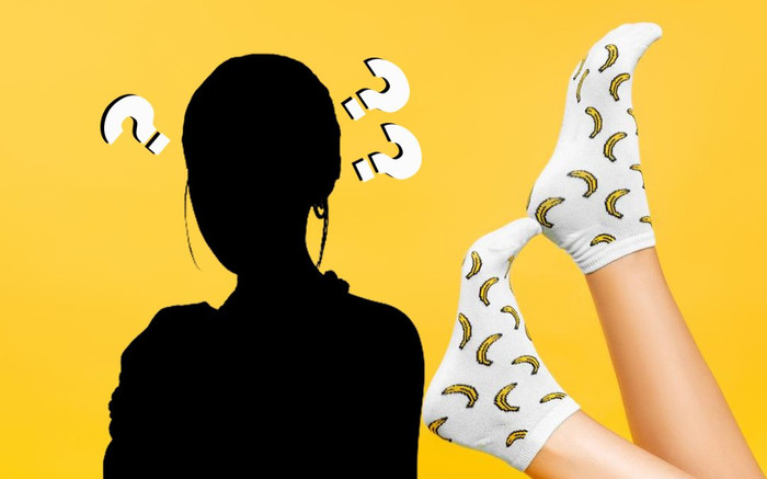 Chuyện thật như đùa: Nữ ca sĩ biến tấu vớ thành bộ cánh cực chất lên hẳn MV Ảnh 2