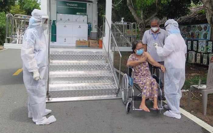 TP.HCM: 16 quận, huyện đã phủ 100% vaccine ngừa Covid-19 cho dân Ảnh 2