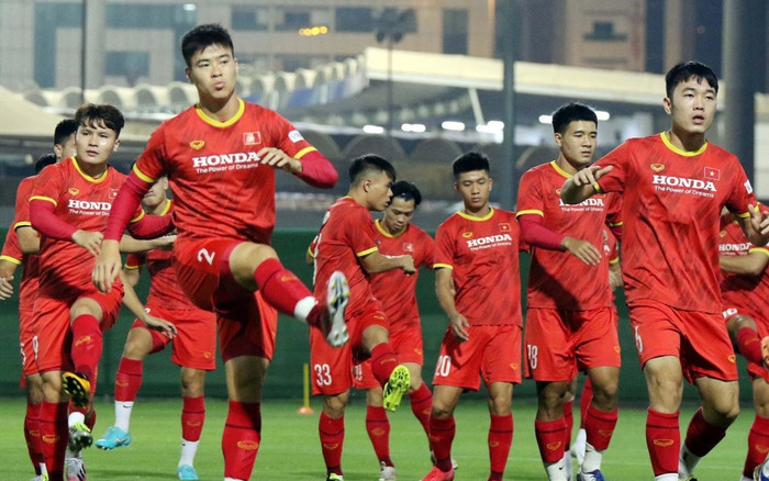 Bỗng dưng chơi đẹp nhường sân tập quen thuộc cho Việt Nam, tuyển Trung Quốc muốn che giấu điều gì? Ảnh 2