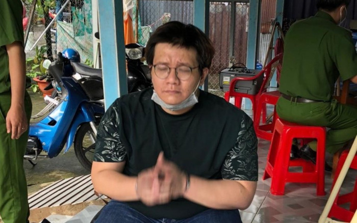 Vụ Nhâm Hoàng Khang bị bắt: Cục Cảnh sát Hình sự - Bộ Công an khám xét nhà, thu giữ nhiều tài liệu Ảnh 2