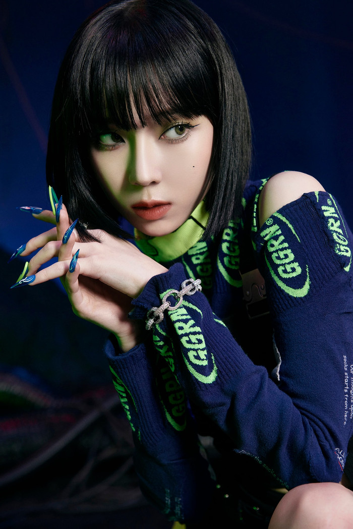 Ấn tượng với doanh số album đầu tay của aespa: Hơn 400.000 bản được tẩu tán Ảnh 10