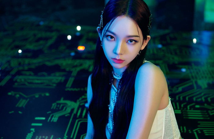 Ấn tượng với doanh số album đầu tay của aespa: Hơn 400.000 bản được tẩu tán Ảnh 11