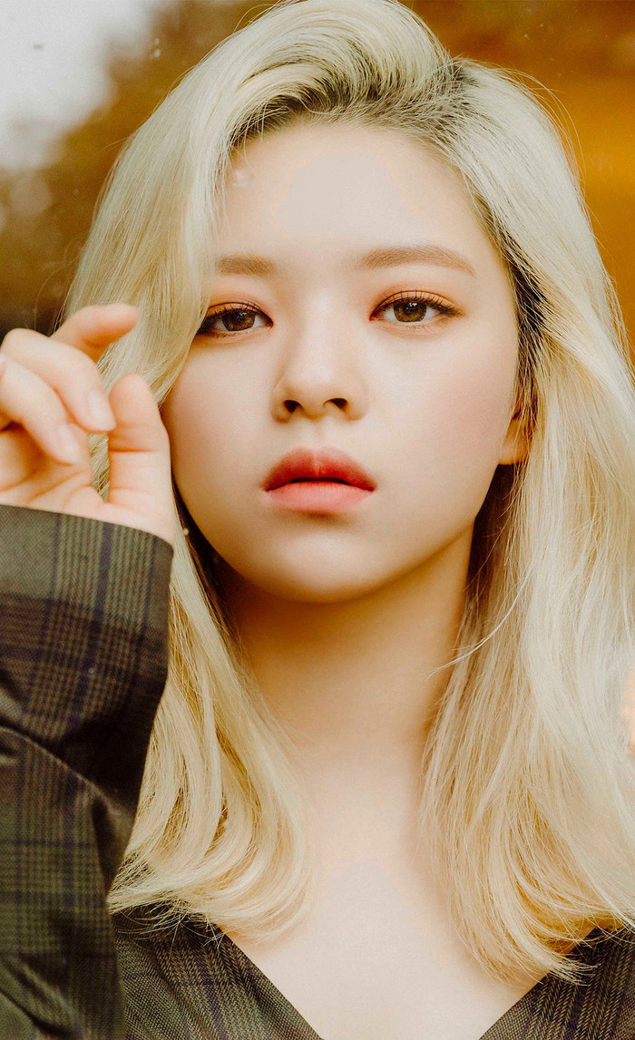JYP tiếp tục kiếm tiền theo cách gây bức xúc: TWICE tung bộ ảnh lịch mới nhưng không có mặt Jeongyeon Ảnh 7