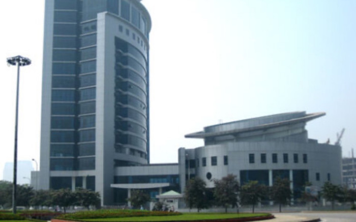 Người phụ nữ rơi từ tầng cao tòa nhà Cung Trí Thức xuống đất tử vong Ảnh 2