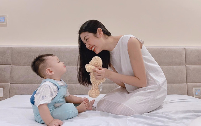 Đón sinh nhật 28 tuổi, Á hậu Thúy Vân nhìn lại chuỗi hoạt động truyền cảm hứng đến cộng đồng Ảnh 2