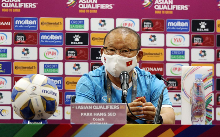 HLV Park Hang Seo thừa nhận áp lực trước trận gặp Trung Quốc Ảnh 2