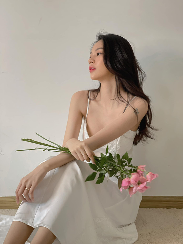 Dáng váy giúp người đẹp khoe khéo xương quai xanh quyến rũ 