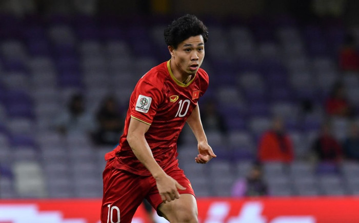 Đội hình xuất phát Việt Nam đấu Trung Quốc: Công Phượng dự bị, Văn Đức tiếp tục đá chính Ảnh 2