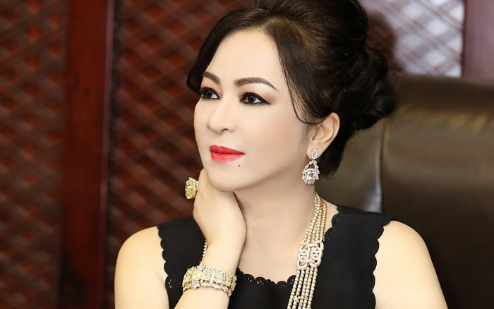 Bà Phương Hằng tiết lộ lý do cắt đứt mọi quan hệ với Nhâm Hoàng Khang, bác bỏ tin đồn 'trợ thủ đắc lực' Ảnh 2