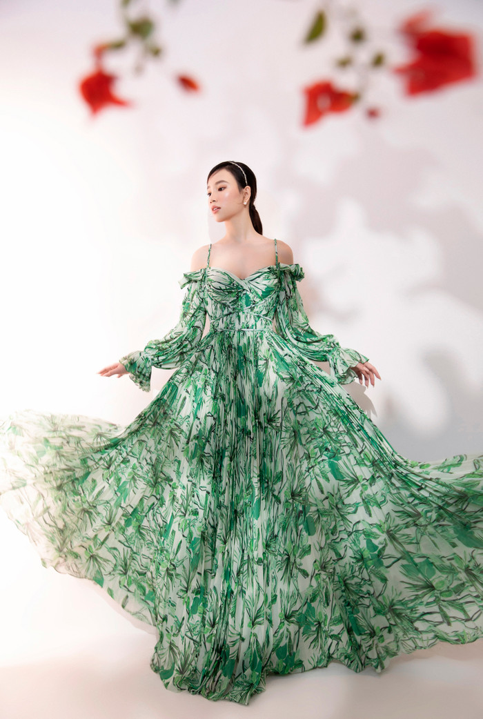 Đại diện Việt Nam tại Miss Intercontinental 2021 hóa nàng thơ ngọt lịm với váy hoa Ảnh 14