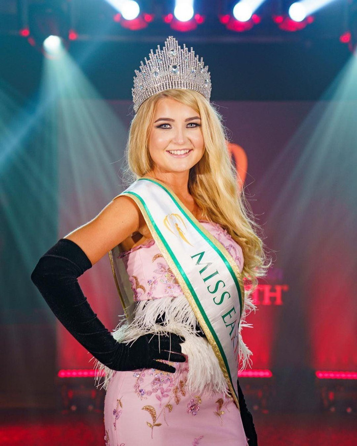 Tân Miss Earth Slovenia 2021 bị nhận xét kém sắc, thừa cân so với dàn Á hậu Ảnh 1