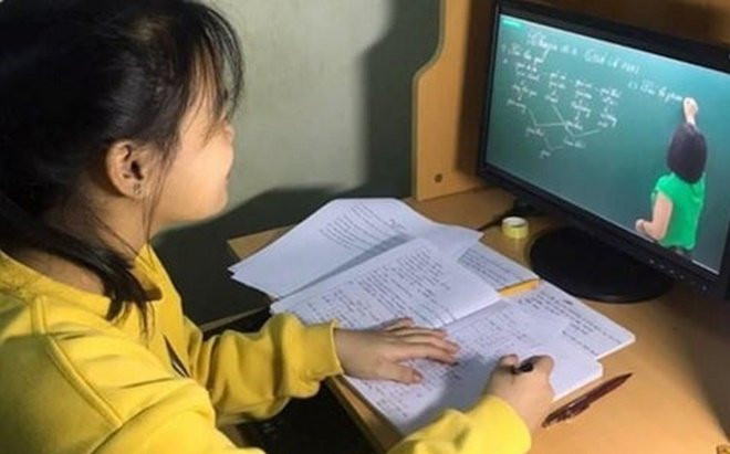 Từ 11/10, học sinh lớp 6 và 9 ở TP.HCM có thể học trên truyền hình Ảnh 2