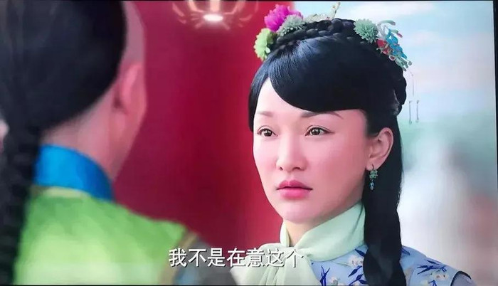 Khi sao nữ Cbiz 'cưa sừng làm nghé' quá lố: Châu Tấn đóng Như Ý chưa 'dừ' bằng Tiểu Long Nữ 51 tuổi Ảnh 8