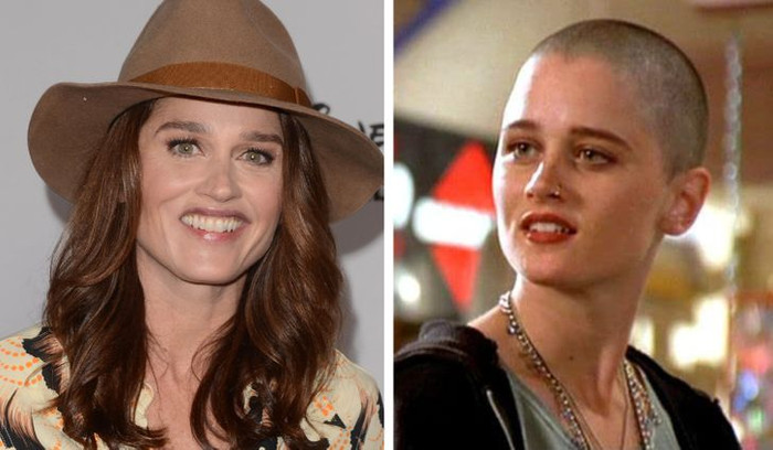 Robin Tunney với tạo hình cá tính trong Empire Records. 