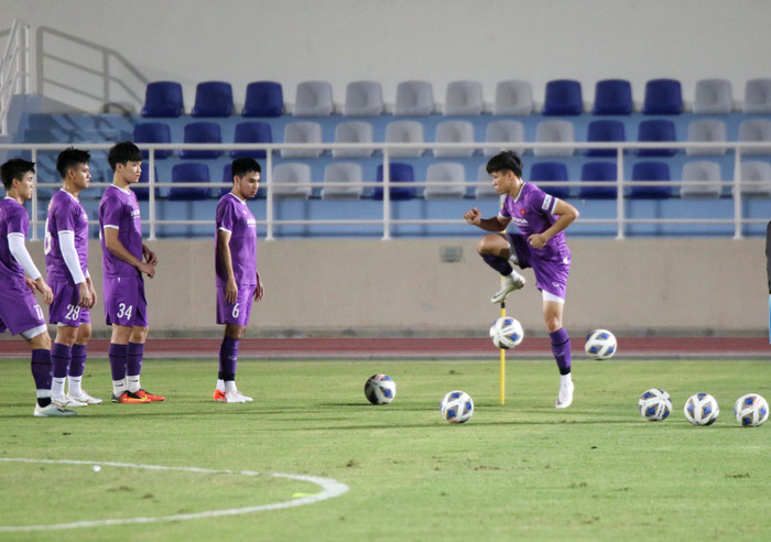 Tuyển Việt Nam hướng tới kết quả tích cực trước Oman.
